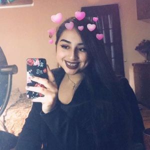 Meet your Posher, Keziah